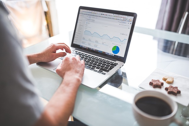 Data Analyst Career Roadmap: Skills Students Should Learn First